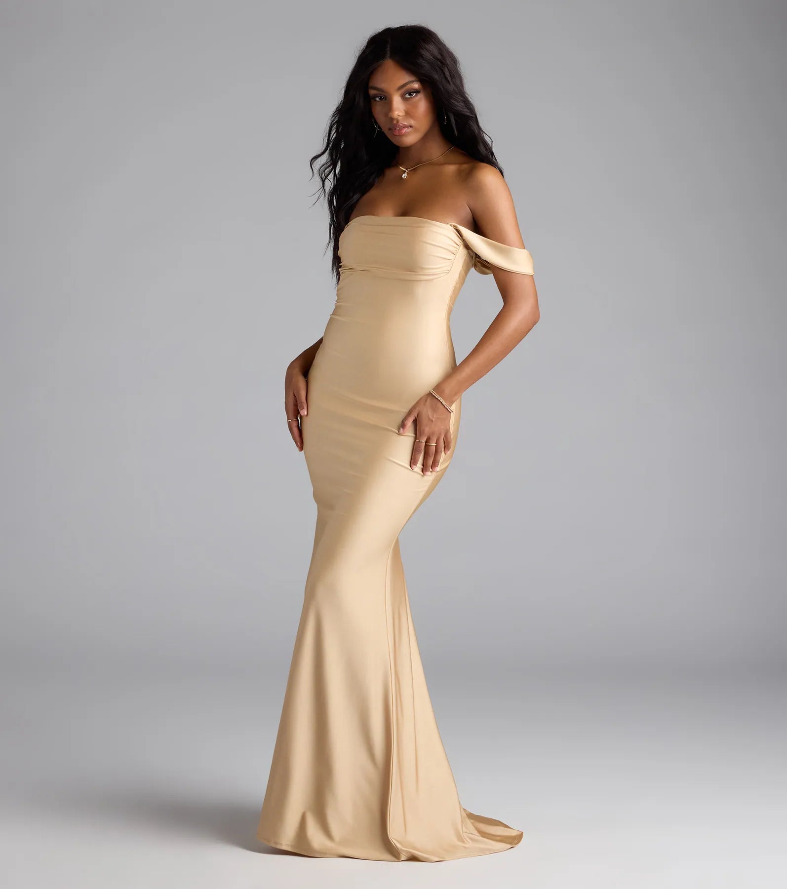 Maylah Off-The-Shoulder Mermaid Dress