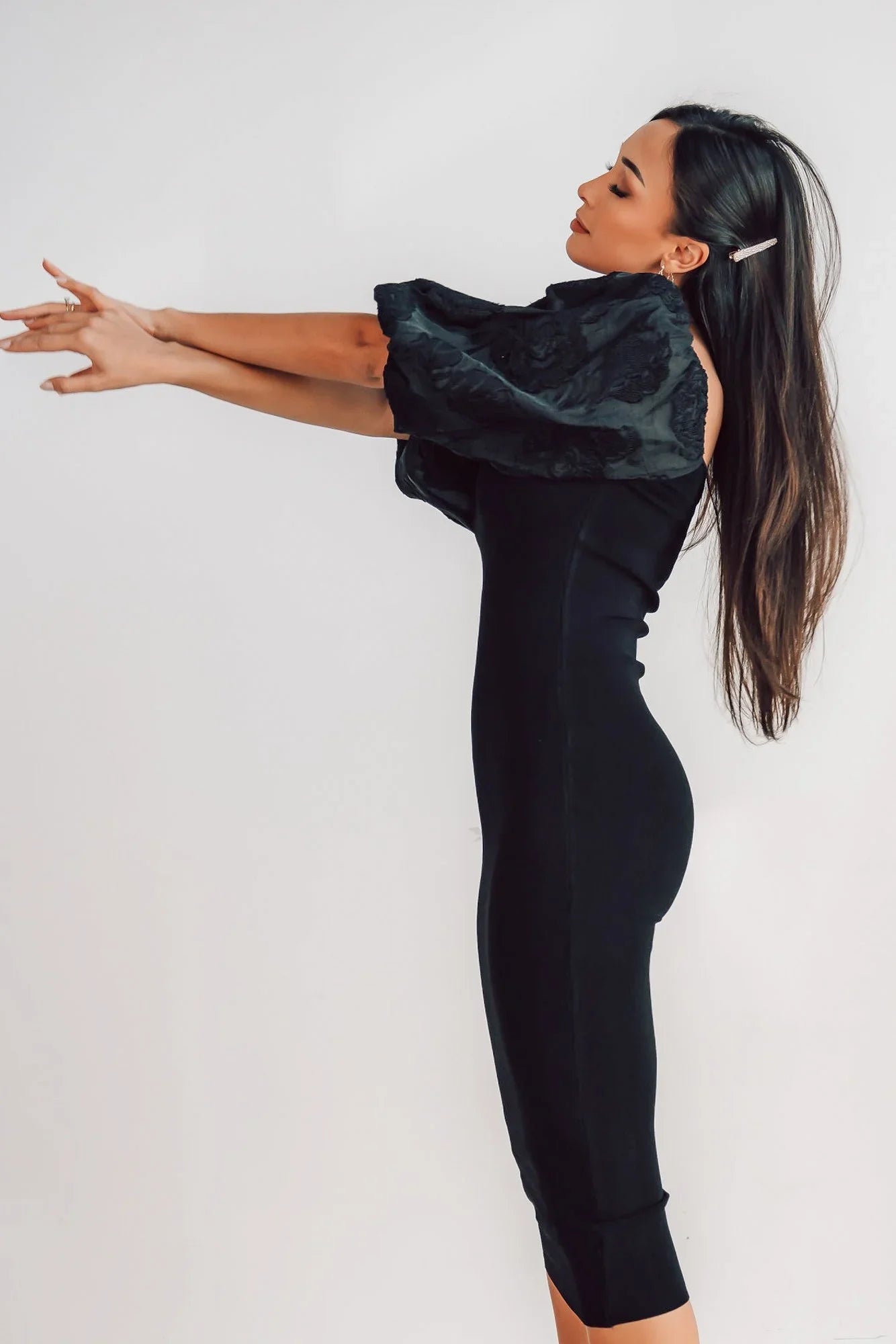 Weyland Bodycon Midi Dress | Black